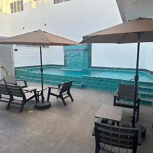 Oasis Hotel